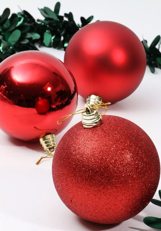 3 Pack Hanging Baubles, 15cm